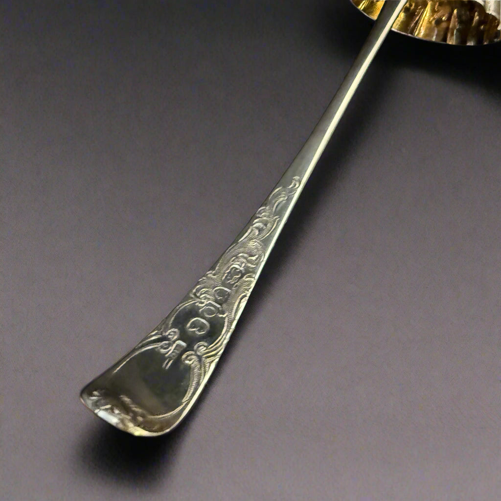 Silver sugar sifter with gilt bowl made in London 1809 by Richard Crossley
