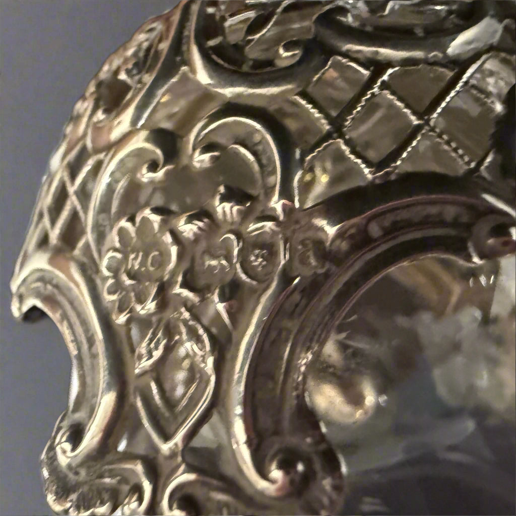 Silver and glass butler's calling bell with beautiful sound made in London 1896 by William Comyns