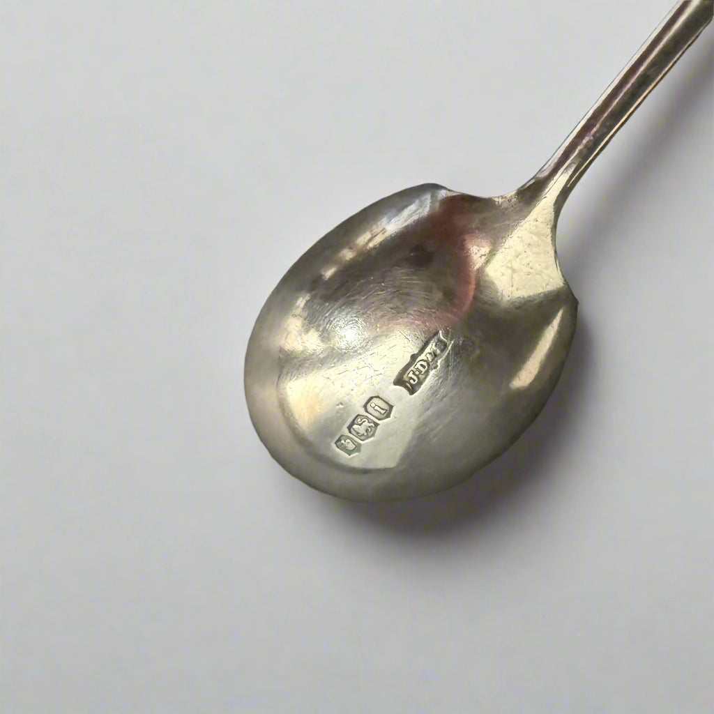 Boxed set of 6 Art Deco silver coffee teaspoons made in Sheffield 1926 by James Dixon