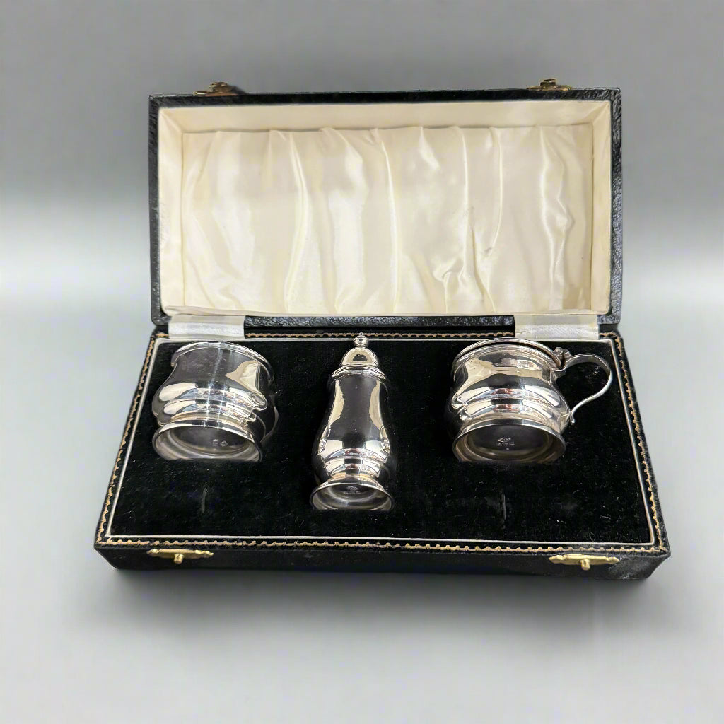 Three piece silver cruet set made in Birmingham 1901 by Aitken Brothers