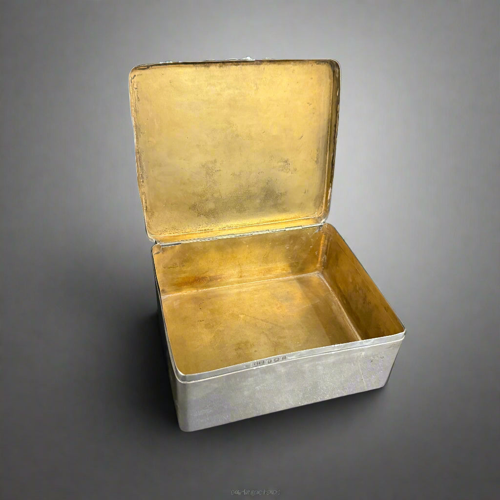 Large plain silver box made in Birmingham 1913 