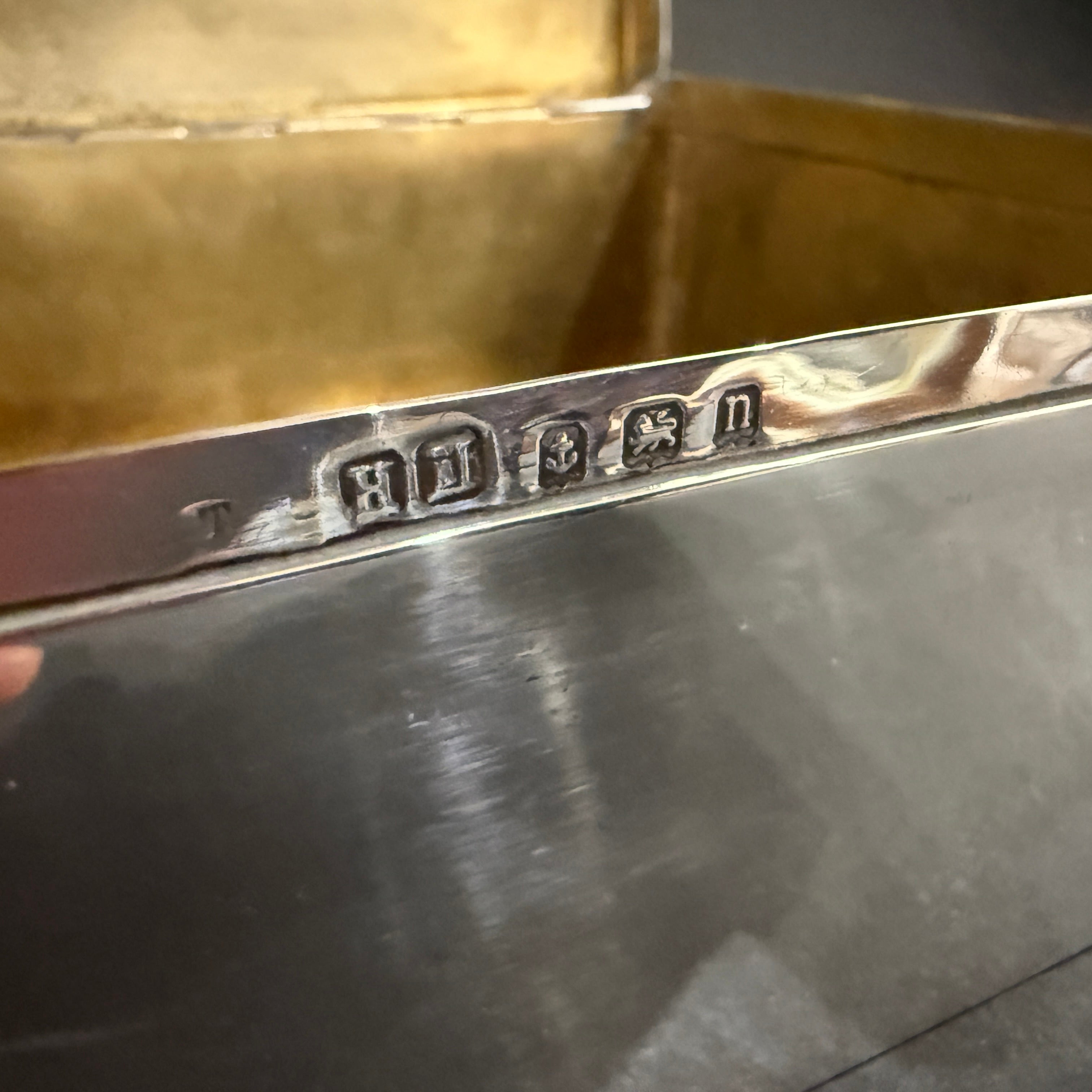 Large plain silver box made in Birmingham 1913 