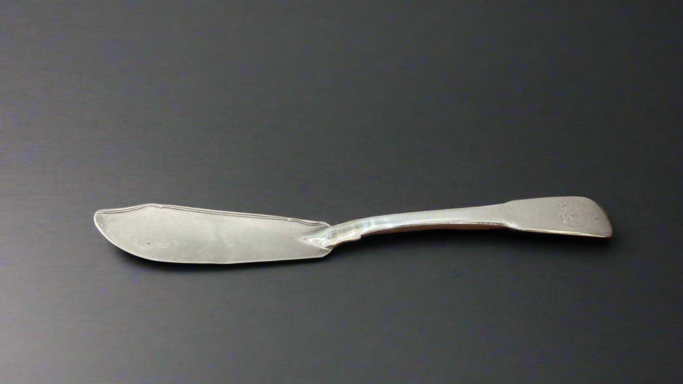 Silver butter knife made in London 1808 by Eley, Fern and Chawner