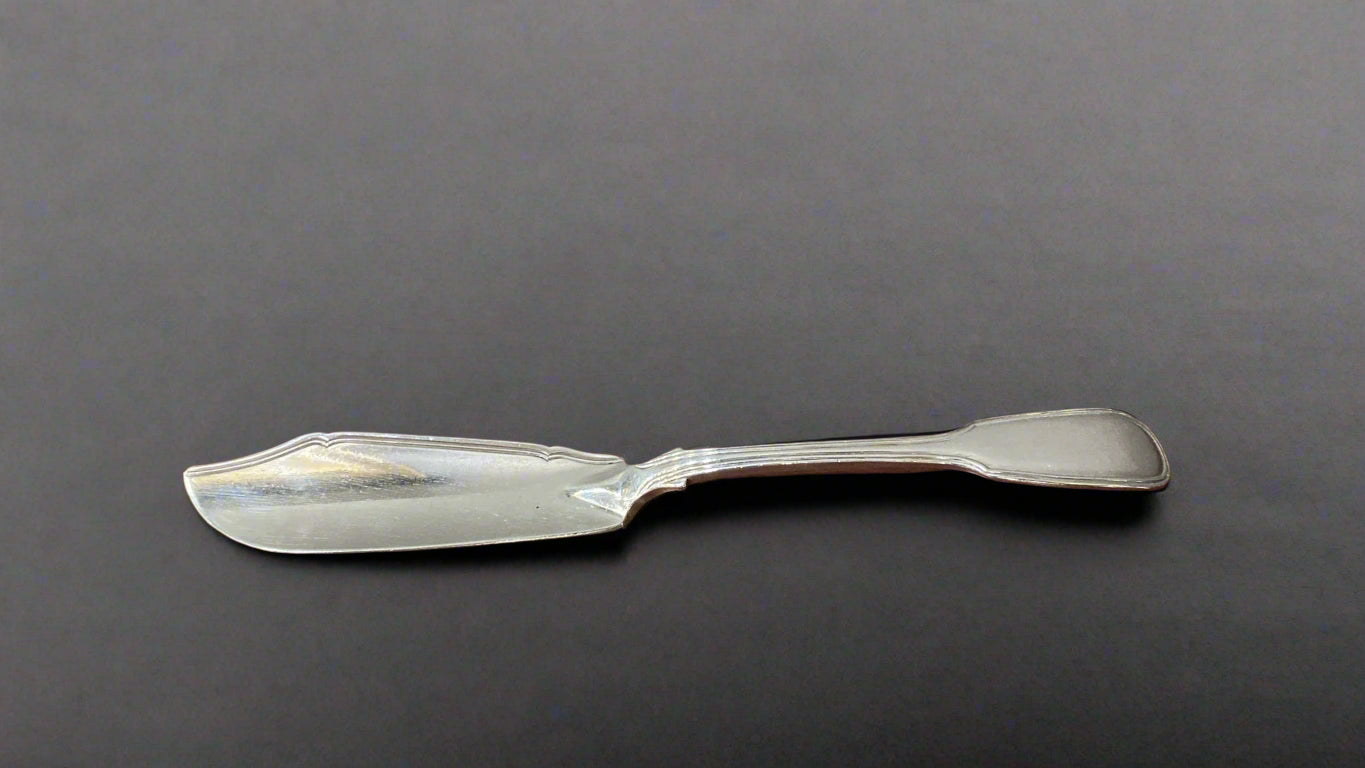 Silver butter knife made in London 1842 by W. Eaton