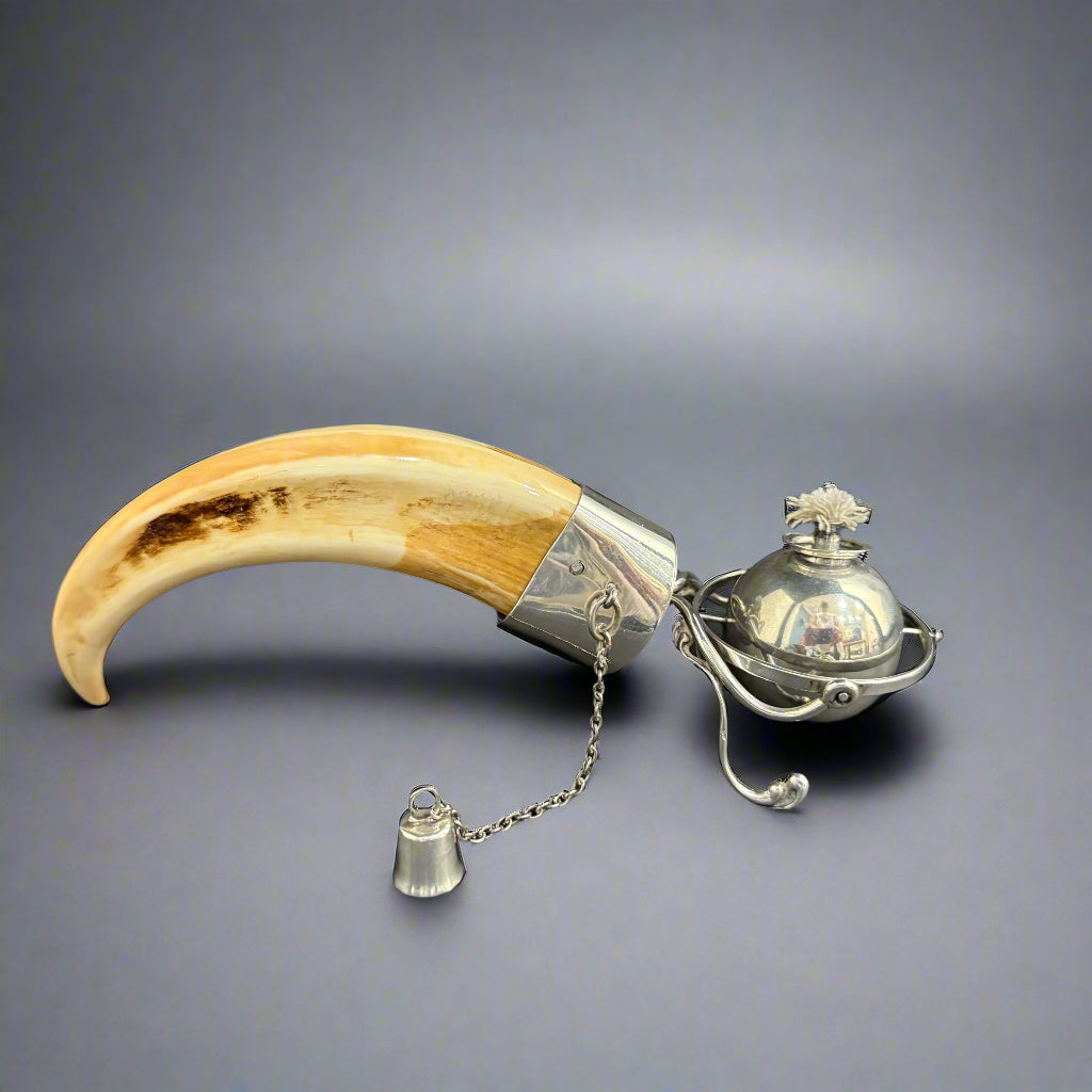 Silver and boar tooth gimbal lighter W20cm