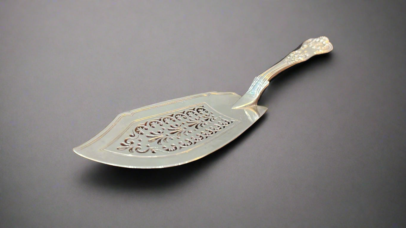 Silver fish slice London 1835 William Eley