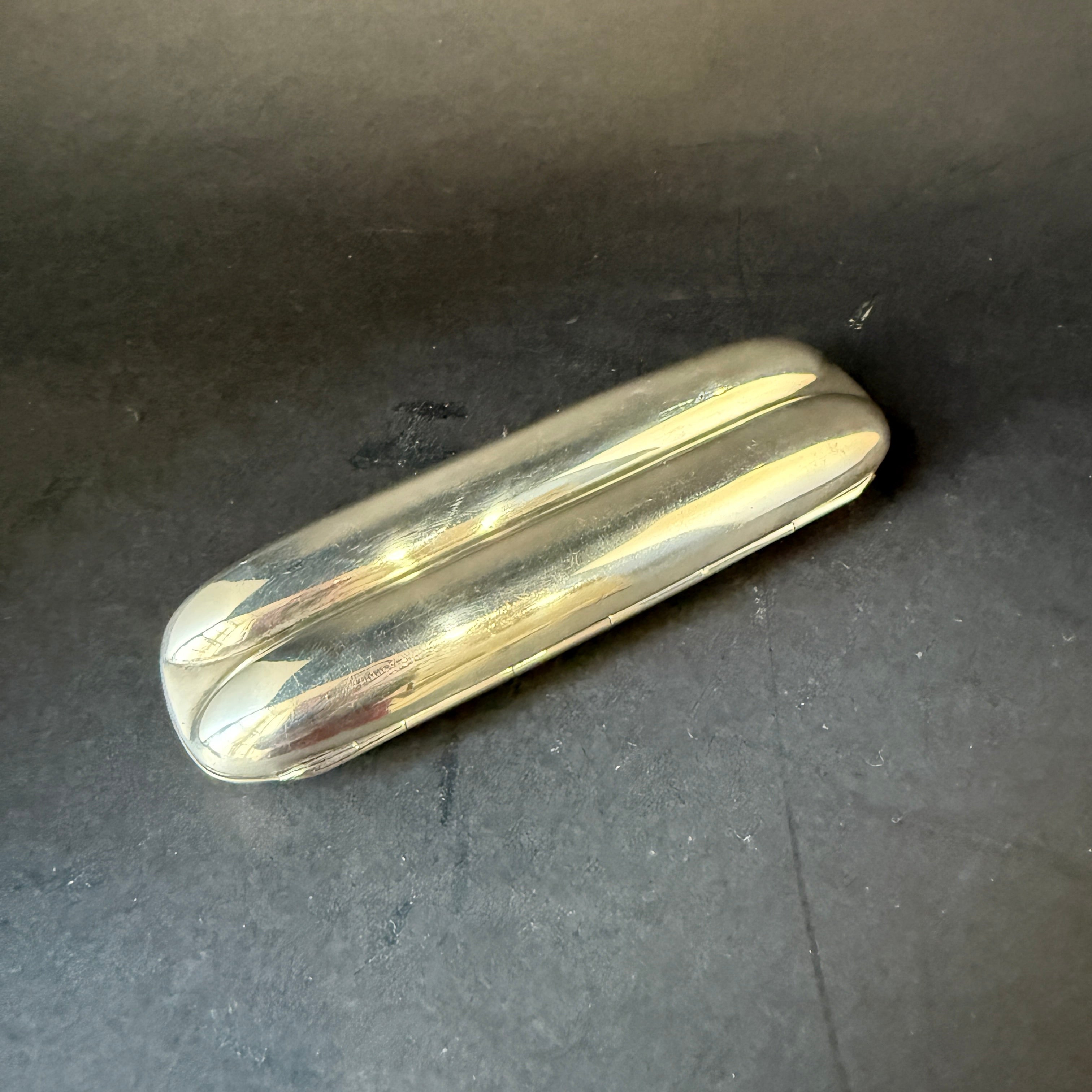 Silver pocket cigar holder for two cigars made in Birmingham 1911 by William Sparrow