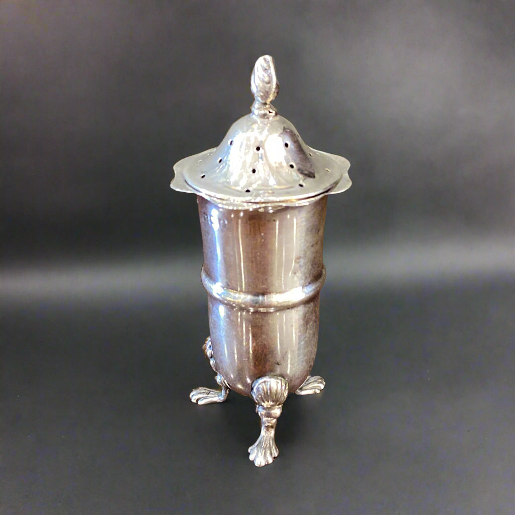 Single silver pepper made in Birmingham 1905 by William Davenport