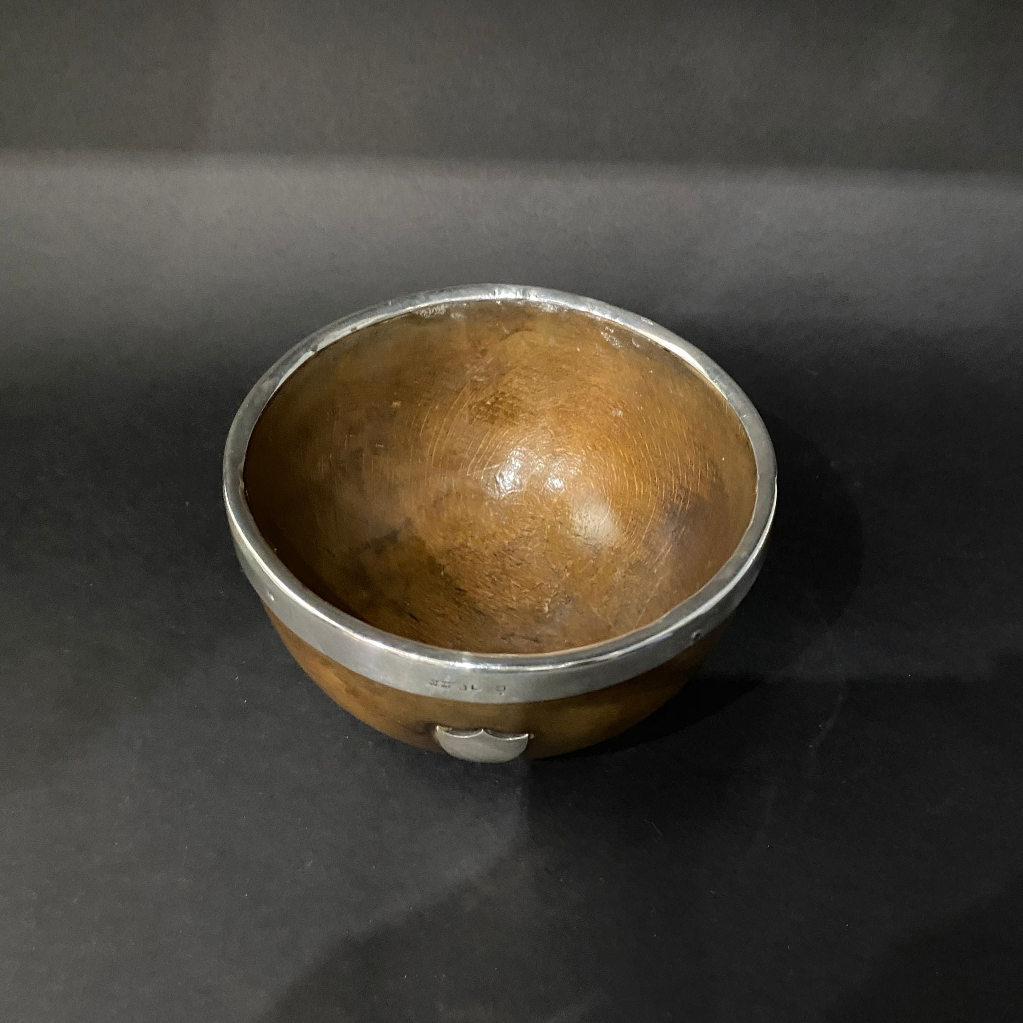 Silver and wood mazza bowl made in Chester 1941 by Cornelius Desormeaux Saunders &amp; James Hollings