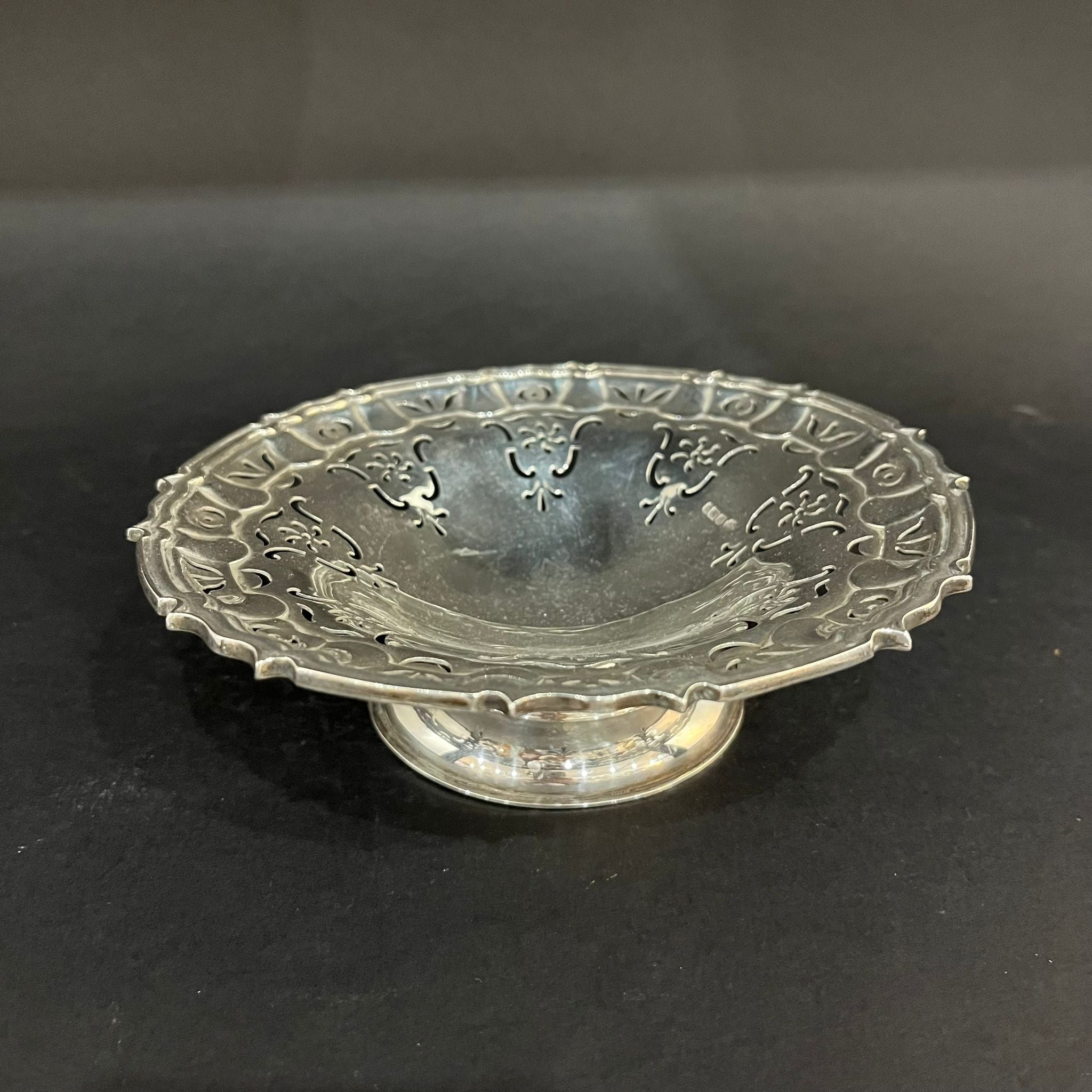 Pierced round silver tazza made in Sheffield 1904 by William Hutton and Son