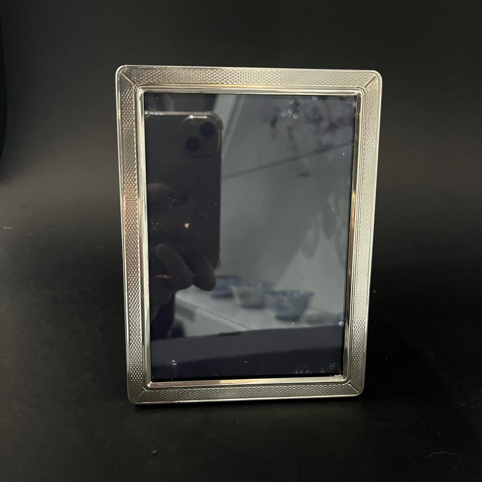 5x3.5" Vintage machine turned silver photo frame made in Sheffield in 1994 by Carrs