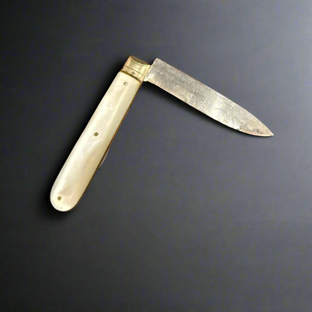 Small mother of pearl and silver bladed pocket knife made in Birmingham 1886 