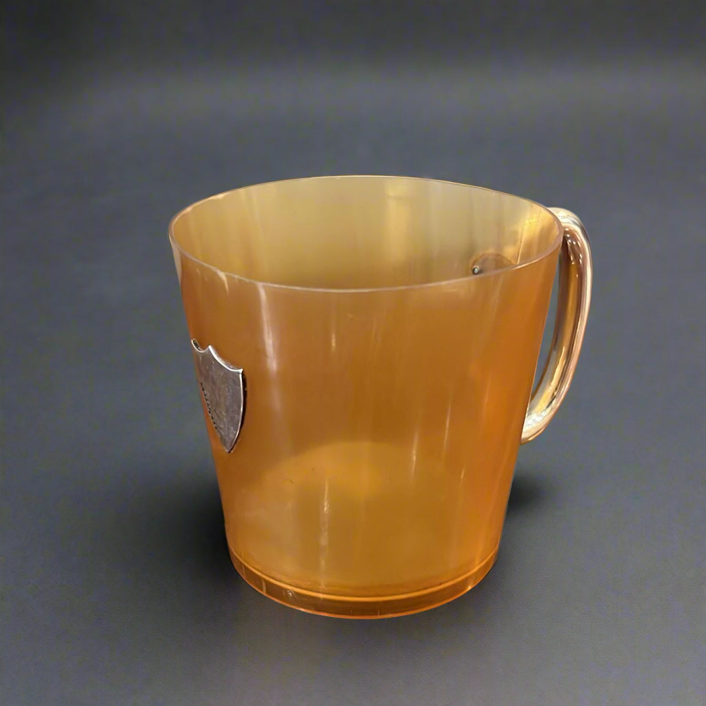 horn mug with silver crest