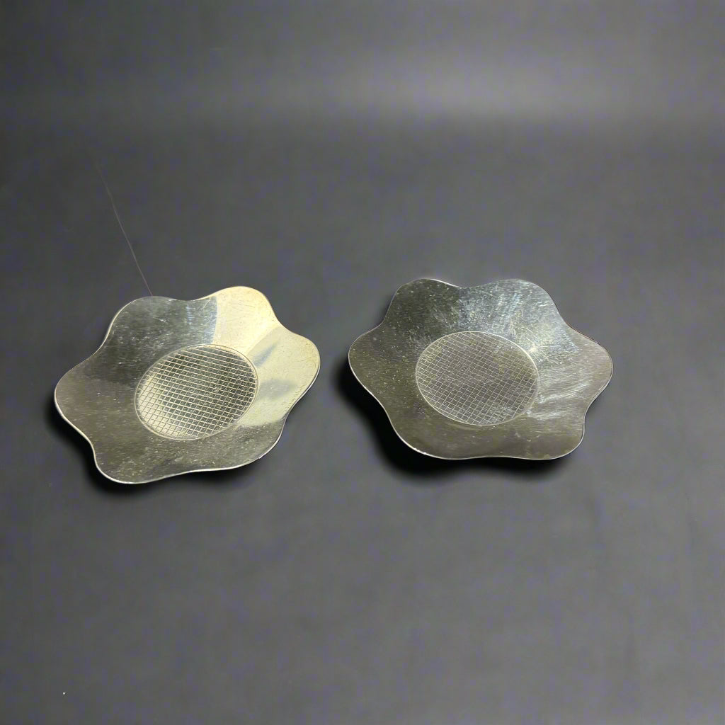 Small pair of silver petal dishes made in Birmingham 1937