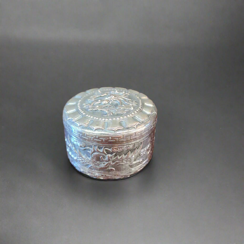 silver round box 